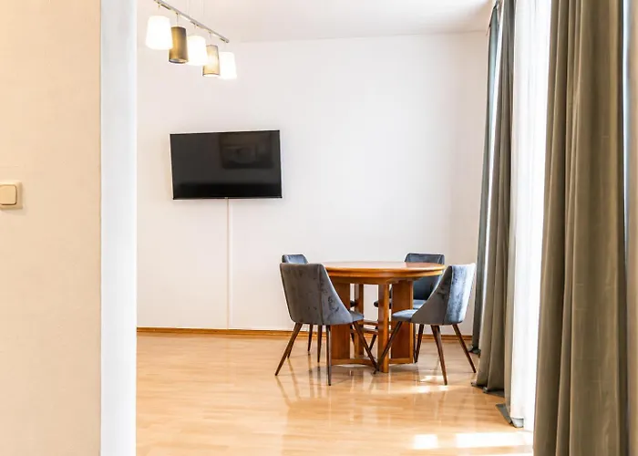 Welcoming 2br & 1lr Budget Well Connected Ideal For Long Viena